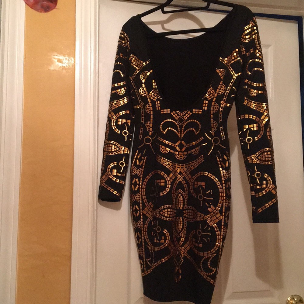 Dress - Picture 3 of 4